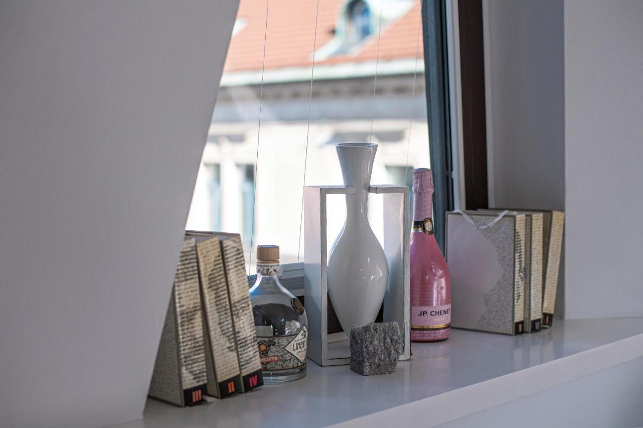 Central Loft Ljubljana Buitenkant foto