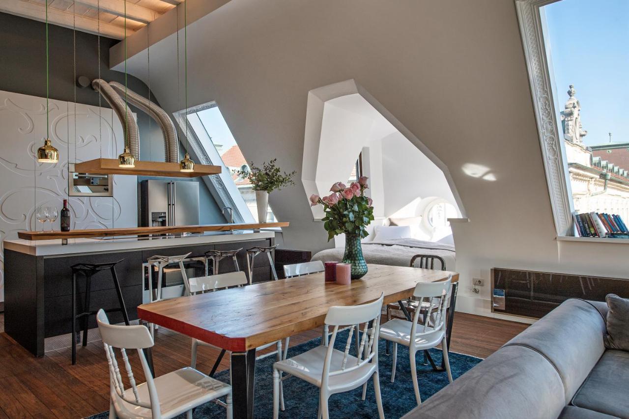 Central Loft Ljubljana Buitenkant foto